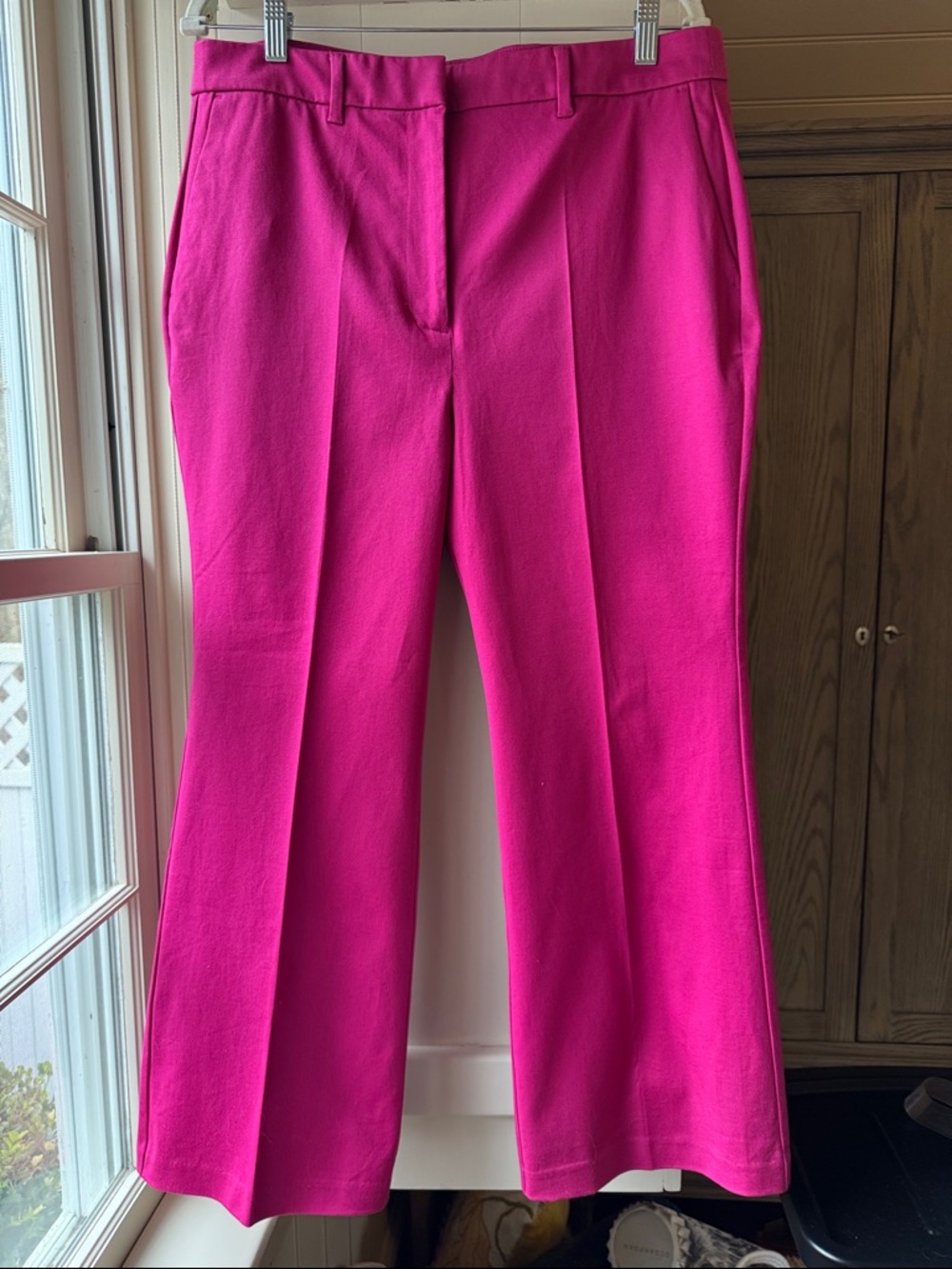 Boden Bright Magenta Cropped Pants
